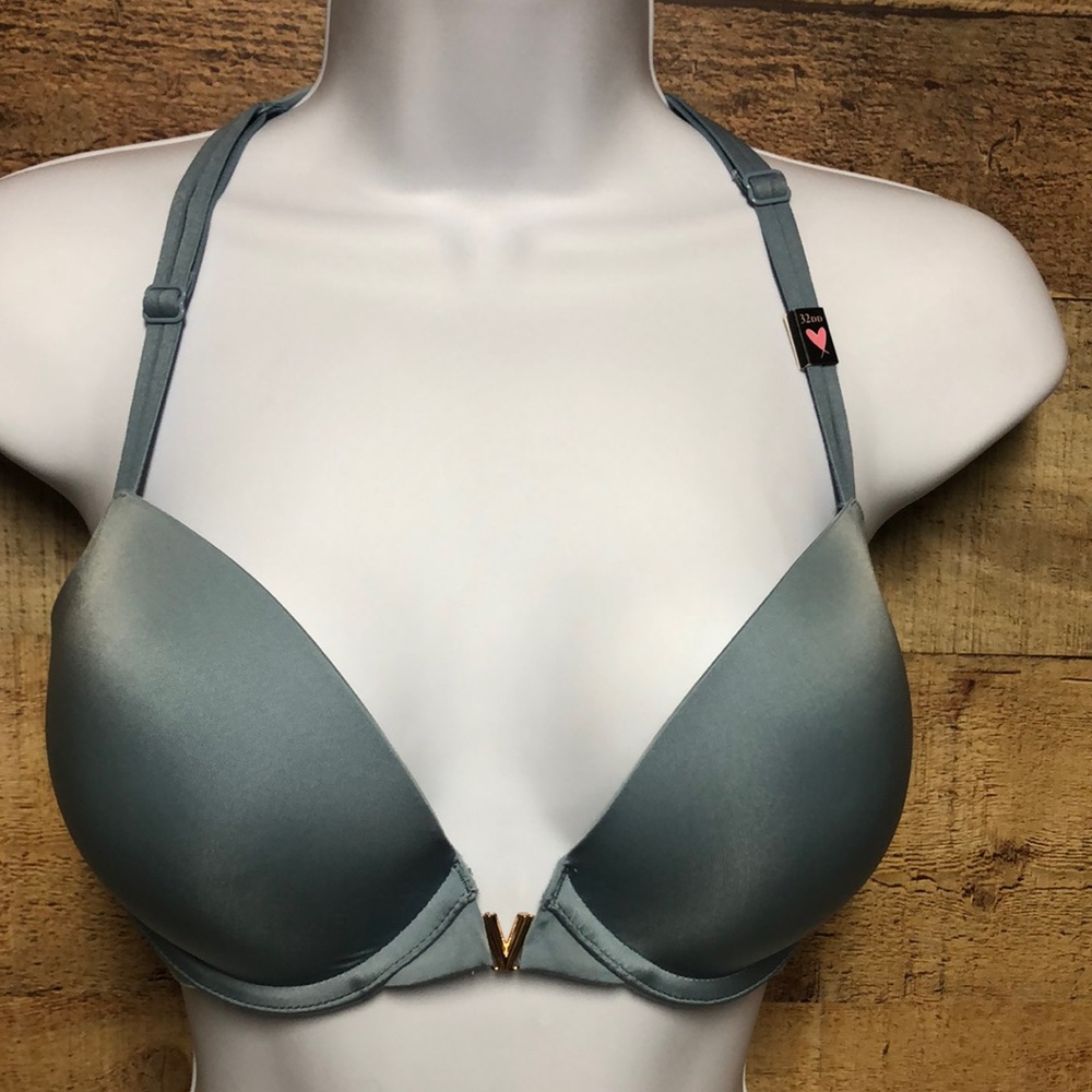 Victorias Secret Push up bra front closure